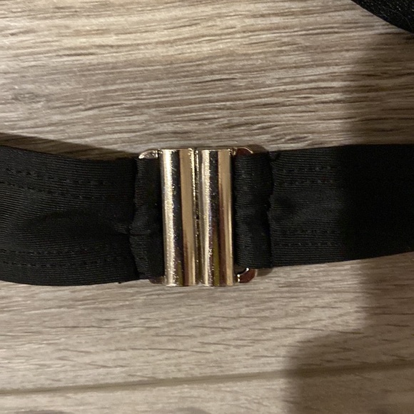 Black XL bikini top with metal clasp and hardware, adjustable straps, EUC - Picture 7 of 9